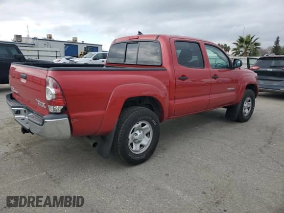 ✅ 2015 Toyota Tacoma PreRunner • VIN: 3TMJU4GN5FM183242 • Lot: 46185705. Listed on Copart with 71,932 mi. Free auction sales archive from the USA and detailed vehicle history report at DreamBid. Image 3.