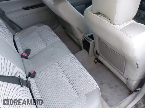 ✅ 2004 Subaru Forester X • VIN: JF1SG65694G764338 • Lot: 43741444. Listed on IAAI with 284,120 mi. Free auction sales archive from the USA and detailed vehicle history report at DreamBid. Image 8.