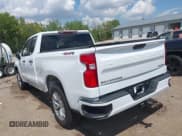 ✅ 2022 Chevrolet Silverado 1500 Custom • VIN: 1GCRYBEK3NZ216272 • Lot: 42926633. Wystawiony na IAAI z przebiegiem 112 725 mil. Bezpłatny archiwum sprzedaży aukcyjnych z USA i szczegółowy raport historii pojazdu na DreamBid. Zdjęcie 3.