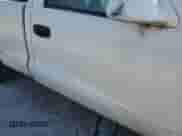 1998 Dodge Dakota SLT z VIN 1B7FL26X0WS729260, wystawiony jako Copart lot #77902074 z przebiegiem Nie podano mil oraz Nie do naprawy • Non repairable. Historia ofert i sprzedaży dostępna na DreamBid. Obrazek 12.