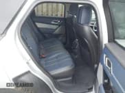 ✅ 2018 Land Rover Range Rover Velar R-Dynamic HSE • VIN: SALYM2RV0JA742422 • Lot: 42168647. Listed on IAAI with 65,298 mi. Free auction sales archive from the USA and detailed vehicle history report at DreamBid. Image 8.