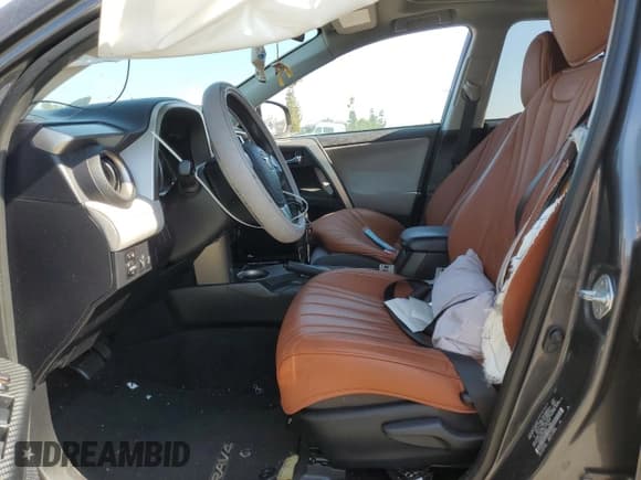 ✅ 2014 Toyota RAV4 XLE • VIN: 2T3WFREV9EW092925 • Lot: 80407145. Wystawiony na Copart z przebiegiem 68 803 mil. Bezpłatny archiwum sprzedaży aukcyjnych z USA i szczegółowy raport historii pojazdu na DreamBid. Zdjęcie 7.