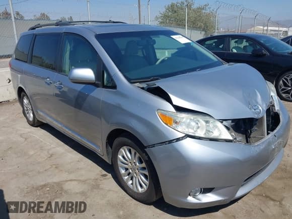 ✅ 2012 Toyota Sienna XLE AAS • VIN: 5TDYK3DC2CS178061 • Lot: 43229260. Listed on IAAI with 166,472 mi. Free auction sales archive from the USA and detailed vehicle history report at DreamBid. Image 1.