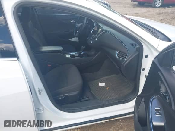 2020 Chevrolet Malibu LT with VIN 1G1ZD5ST6LF029626, listed as a IAAI auction lot 43044724 with 92,413 mi miles and . Bid and sale history available at DreamBid. Image 5.