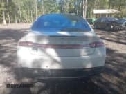 ✅ 2017 Lincoln MKZ Reserve • VIN: 3LN6L5E94HR610061 • Lot: 43418229. Wystawiony na IAAI z przebiegiem Nie podano. Bezpłatny archiwum sprzedaży aukcyjnych z USA i szczegółowy raport historii pojazdu na DreamBid. Zdjęcie 17.