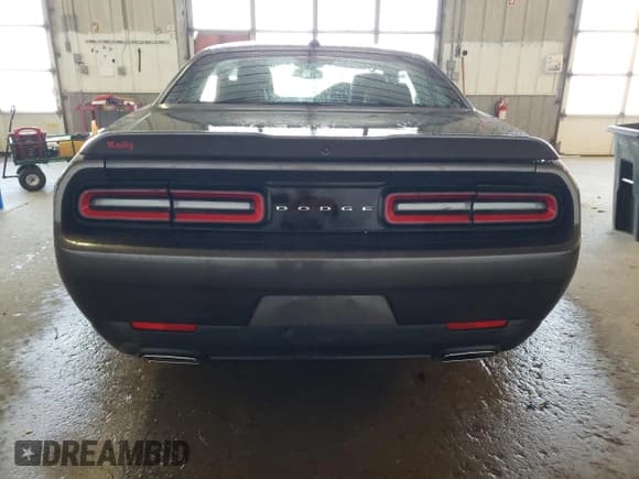 ✅ 2019 Dodge Challenger SXT • VIN: 2C3CDZAG4KH619947 • Lot: 48057494. Wystawiony na Copart z przebiegiem 32 312 mil. Bezpłatny archiwum sprzedaży aukcyjnych z USA i szczegółowy raport historii pojazdu na DreamBid. Zdjęcie 6.