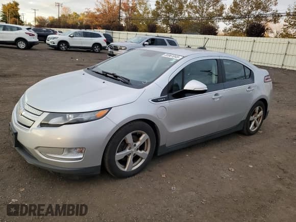 ✅ 2015 Chevrolet Volt • VIN: 1G1RD6E45FU112068 • Lot: 85961045. Wystawiony na Copart z przebiegiem 272 243 mil. Bezpłatny archiwum sprzedaży aukcyjnych z USA i szczegółowy raport historii pojazdu na DreamBid. Zdjęcie 1.