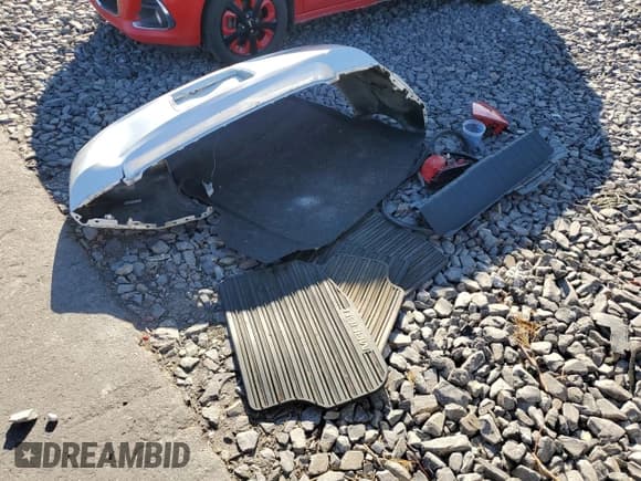 ✅ 2010 Chevrolet Malibu 1LT • VIN: 1G1ZC5EB8A4133596 • Lot: 73550004. Listed on Copart with 158,815 mi. Free auction sales archive from the USA and detailed vehicle history report at DreamBid. Image 14.