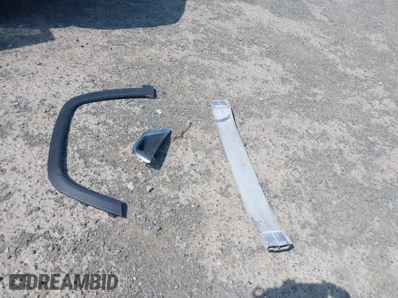 ✅ 2019 Jeep Compass Limited • VIN: 3C4NJDCB4KT666680 • Lot: 42548128. Wystawiony na IAAI z przebiegiem 82 903 mil. Bezpłatny archiwum sprzedaży aukcyjnych z USA i szczegółowy raport historii pojazdu na DreamBid. Zdjęcie 12.