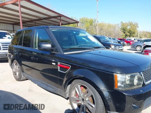 ✅ 2013 Land Rover Range Rover Sport SC • VIN: SALSH2E49DA766570 • Lot: 43840993. Listed on IAAI with 103,624 mi. Free auction sales archive from the USA and detailed vehicle history report at DreamBid. Image 13.
