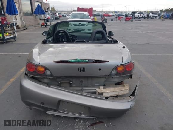 ✅ 2005 Honda S2000 • VIN: JHMAP21405S008638 • Lot: 43438652. Wystawiony na IAAI z przebiegiem Nie podano. Bezpłatny archiwum sprzedaży aukcyjnych z USA i szczegółowy raport historii pojazdu na DreamBid. Zdjęcie 17.