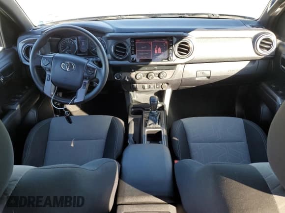 ✅ 2020 Toyota Tacoma SR5 • VIN: 3TMAZ5CNXLM138273 • Lot: 90798455. Listed on Copart with 59,246 mi. Free auction sales archive from the USA and detailed vehicle history report at DreamBid. Image 8.