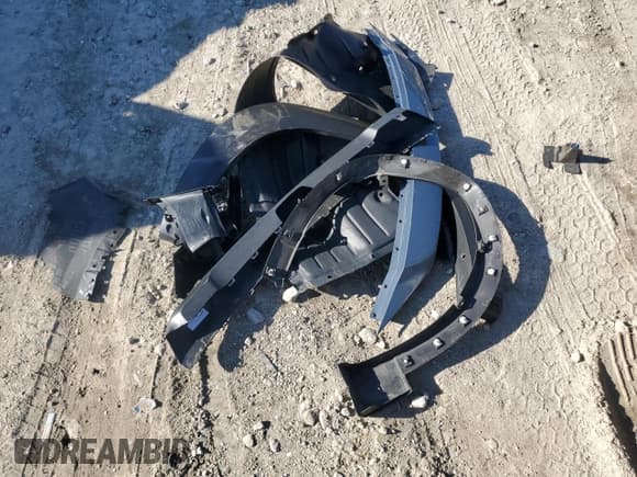 ✅ 2024 Mazda CX-50 S Preferred • VIN: 7MMVABBM0RN162855 • Лот: 69561875. Опубликован ранее на Copart с пробегом 17 731 миль. Бесплатный доступ к архиву аукционных продаж из США и подробный отчёт об истории автомобиля на DreamBid. Изображение 13.