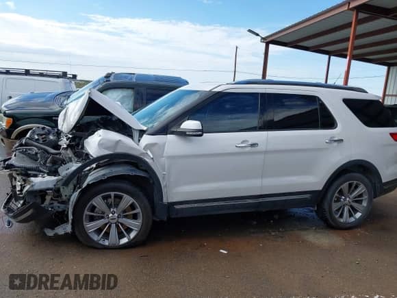 2018 Ford Explorer Limited z VIN 1FM5K8F88JGA21341, wystawiony jako IAAI lot #43265806 z przebiegiem Nie podano mil oraz . Historia ofert i sprzedaży dostępna na DreamBid. Obrazek 14.