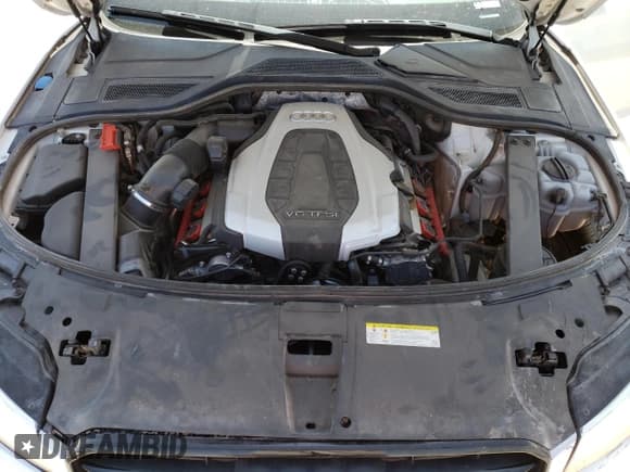 ✅ 2017 Audi A8 • VIN: WAU44AFDXHN016014 • Лот: 61361843. Опубликован ранее на Copart с пробегом 101 504 миль. Бесплатный доступ к архиву аукционных продаж из США и подробный отчёт об истории автомобиля на DreamBid. Изображение 11.