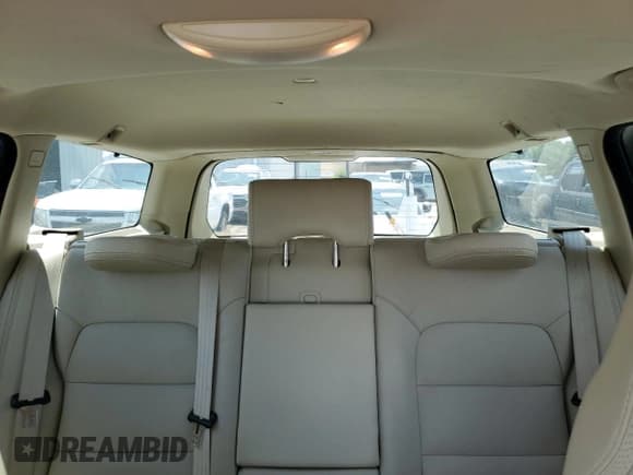 ✅ 2015 Volvo XC70 T5 Drive-E Premier • VIN: YV440MBK3F1231367 • Lot: 61335725. Wystawiony na Copart z przebiegiem 97 650 mil. Bezpłatny archiwum sprzedaży aukcyjnych z USA i szczegółowy raport historii pojazdu na DreamBid. Zdjęcie 10.