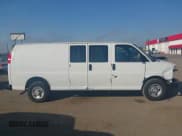 ✅ 2018 Chevrolet Express Cargo • VIN: 1GCWGBFG4J1343766 • Lot: 43645680. Listed on IAAI with 322,094 mi. Free auction sales archive from the USA and detailed vehicle history report at DreamBid. Image 13.