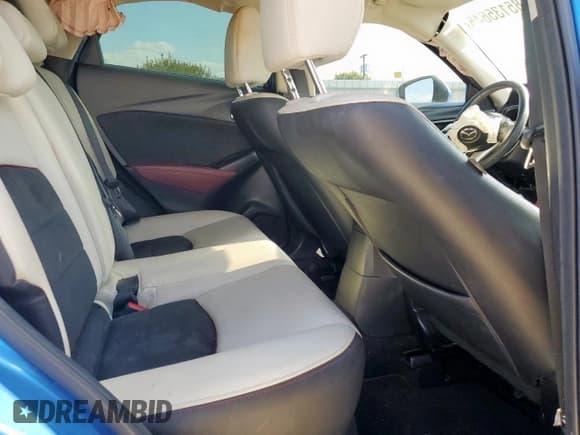 ✅ 2016 Mazda CX-3 Grand Touring • VIN: JM1DKBD78G0126504 • Lot: 85135645. Wystawiony na Copart z przebiegiem 81 361 mil. Bezpłatny archiwum sprzedaży aukcyjnych z USA i szczegółowy raport historii pojazdu na DreamBid. Zdjęcie 11.