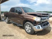✅ 2017 Toyota Tundra SR5 • VIN: 5TFEM5F17HX115723 • Лот: 63642845. Опубликован ранее на Copart с пробегом 101 866 миль. Бесплатный доступ к архиву аукционных продаж из США и подробный отчёт об истории автомобиля на DreamBid. Изображение 4.