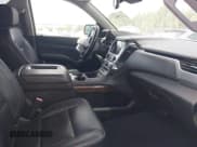 ✅ 2020 Chevrolet Tahoe LT • VIN: 1GNSCBKCXLR254180 • Lot: 43290464. Wystawiony na IAAI z przebiegiem 109 701 mil. Bezpłatny archiwum sprzedaży aukcyjnych z USA i szczegółowy raport historii pojazdu na DreamBid. Zdjęcie 5.