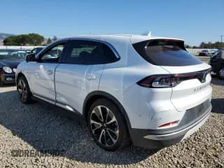 ✅ 2023 VinFast VF 8 Plus • VIN: RLLV1AFA8PH002833 • Lot: 82693035. Wystawiony na Copart z przebiegiem 31 064 mil. Bezpłatny archiwum sprzedaży aukcyjnych z USA i szczegółowy raport historii pojazdu na DreamBid. Zdjęcie 2.