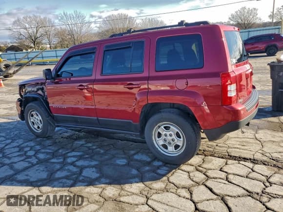 ✅ 2016 Jeep Patriot Sport • VIN: 1C4NJPBBXGD777525 • Lot: 94327315. Listed on Copart with 118,255 mi. Free auction sales archive from the USA and detailed vehicle history report at DreamBid. Image 2.