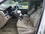 ✅ 2016 Chevrolet Suburban LT • VIN: 1GNSCHKC9GR155164 • Lot: 71583474. Wystawiony na Copart z przebiegiem 211 636 mil. Bezpłatny archiwum sprzedaży aukcyjnych z USA i szczegółowy raport historii pojazdu na DreamBid. Zdjęcie 7.