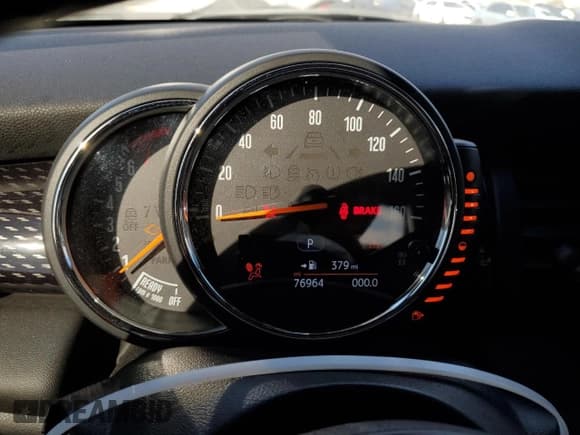 ✅ 2017 MINI Convertible Cooper S • VIN: WMWWG9C31H3C81767 • Lot: 85005225. Listed on Copart with 76,964 mi. Free auction sales archive from the USA and detailed vehicle history report at DreamBid. Image 9.