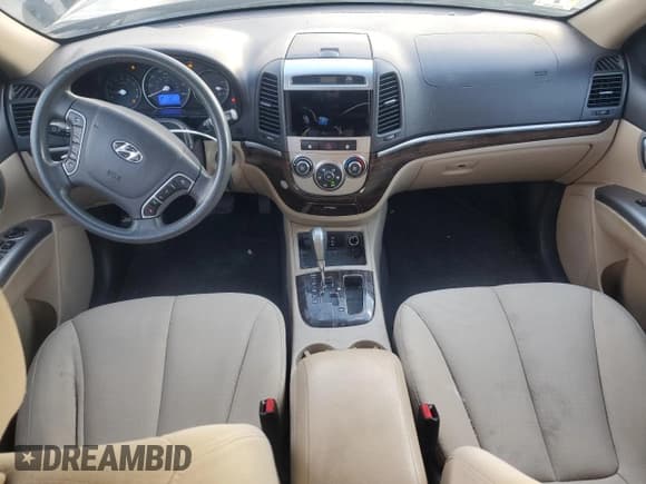 ✅ 2011 Hyundai Santa Fe GLS • VIN: 5XYZGDAB9BG070264 • Lot: 75601524. Listed on Copart with 145,035 mi. Free auction sales archive from the USA and detailed vehicle history report at DreamBid. Image 8.