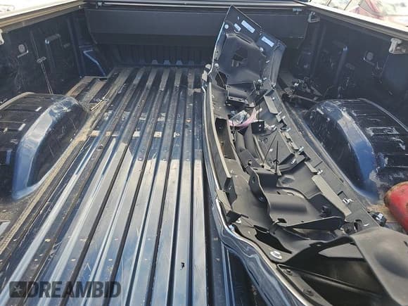 ✅ 2020 Chevrolet Silverado 2500HD Work Truck • VIN: 1GC1YLE72LF271986 • Лот: 43874641. Опубликован ранее на IAAI с пробегом 132 329 миль. Бесплатный доступ к архиву аукционных продаж из США и подробный отчёт об истории автомобиля на DreamBid. Изображение 16.