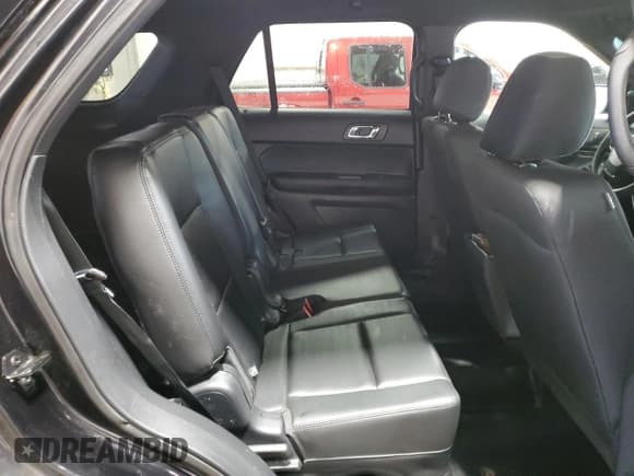 ✅ 2017 Ford Police Interceptor Utility • VIN: 1FM5K8AT5HGA62869 • Лот: 61285845. Опубликован ранее на Copart с пробегом 132 057 миль. Бесплатный доступ к архиву аукционных продаж из США и подробный отчёт об истории автомобиля на DreamBid. Изображение 11.