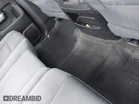 ✅ 2017 Chevrolet Silverado 2500HD LT • VIN: 1GC1KVEY4HF182790 • Lot: 42357385. Wystawiony na IAAI z przebiegiem 189 755 mil. Bezpłatny archiwum sprzedaży aukcyjnych z USA i szczegółowy raport historii pojazdu na DreamBid. Zdjęcie 8.