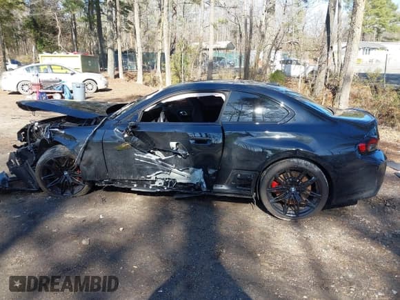 ✅ 2024 BMW M2 • VIN: 3MF13DM06R8E57389 • Lot: 41494927. Listed on IAAI with 6,690 mi. Free auction sales archive from the USA and detailed vehicle history report at DreamBid. Image 14.