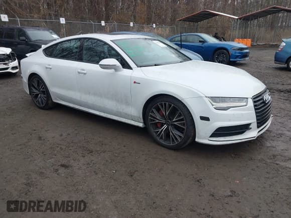 ✅ 2017 Audi A7 Premium Plus • VIN: WAUW2AFC0HN085266 • Lot: 41461035. Wystawiony na IAAI z przebiegiem 135 459 mil. Bezpłatny archiwum sprzedaży aukcyjnych z USA i szczegółowy raport historii pojazdu na DreamBid. Zdjęcie 1.