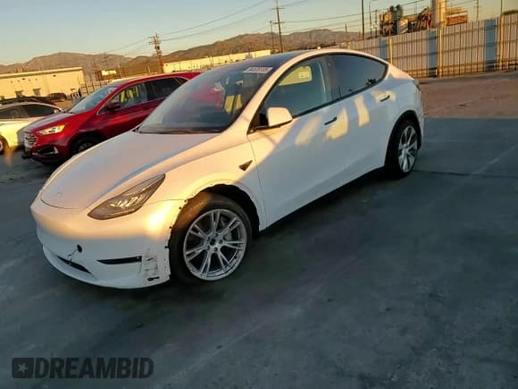 ✅ 2021 Tesla Model Y Long Range • VIN: 5YJYGDEE5MF278300 • Lot: 94528155. Wystawiony na Copart z przebiegiem Nie podano. Bezpłatny archiwum sprzedaży aukcyjnych z USA i szczegółowy raport historii pojazdu na DreamBid. Zdjęcie 13.