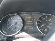 ✅ 2017 Nissan Rogue SV • VIN: KNMAT2MV2HP608733 • Lot: 43625949. Wystawiony na IAAI z przebiegiem 136 058 mil. Bezpłatny archiwum sprzedaży aukcyjnych z USA i szczegółowy raport historii pojazdu na DreamBid. Zdjęcie 7.