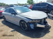 ✅ 2023 Kia K5 GT-Line • VIN: 5XXG64J23PG204823 • Lot: 43011767. Wystawiony na IAAI z przebiegiem 46 768 mil. Bezpłatny archiwum sprzedaży aukcyjnych z USA i szczegółowy raport historii pojazdu na DreamBid. Zdjęcie 1.