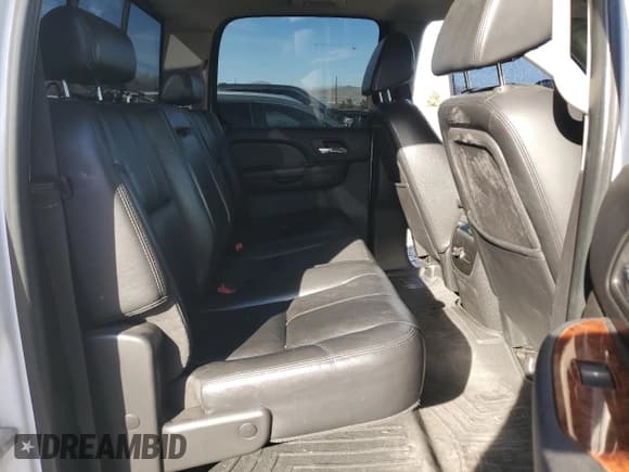 ✅ 2008 Chevrolet Silverado 2500HD LTZ • VIN: 1GCHK23698F149170 • Лот: 82709565. Опубликован ранее на Copart с пробегом 161 583 миль. Бесплатный доступ к архиву аукционных продаж из США и подробный отчёт об истории автомобиля на DreamBid. Изображение 10.