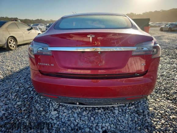 ✅ 2014 Tesla Model S 60 • VIN: 5YJSA1H12EFP55491 • Lot: 87484725. Wystawiony na Copart z przebiegiem 53 311 mil. Bezpłatny archiwum sprzedaży aukcyjnych z USA i szczegółowy raport historii pojazdu na DreamBid. Zdjęcie 6.