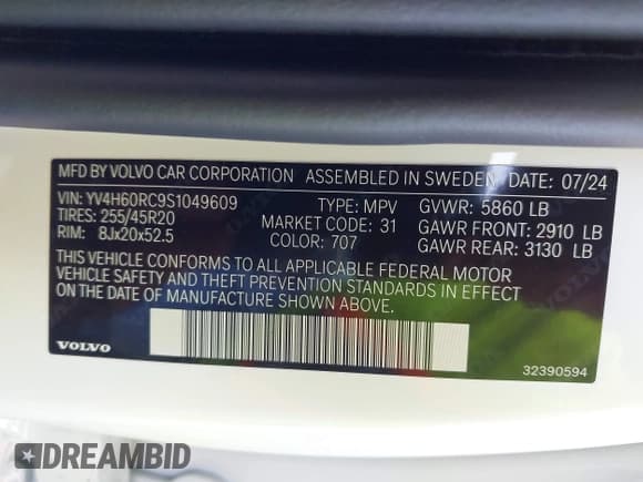 ✅ 2025 Volvo XC60 Plus • VIN: YV4H60RC9S1049609 • Lot: 42555298. Listed on IAAI with 7,579 mi. Free auction sales archive from the USA and detailed vehicle history report at DreamBid. Image 9.