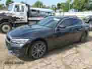 2020 BMW 3 Series 330i xDrive z VIN 3MW5R7J00L8B27616, wystawiony jako Copart lot #59763975 z przebiegiem Nie podano mil oraz Szkoda całkowita • Salvage title. Historia ofert i sprzedaży dostępna na DreamBid. Obrazek 1.