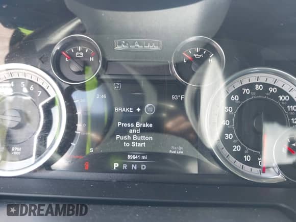 2017 Ram 1500 Laramie z VIN 1C6RR6NT2HS818002, wystawiony jako IAAI lot #42720321 z przebiegiem 89 641 mil mil oraz . Historia ofert i sprzedaży dostępna na DreamBid. Obrazek 15.