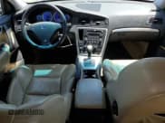 ✅ 2005 Volvo V70 • VIN: YV1SJ527952511421 • Lot: 63468215. Wystawiony na Copart z przebiegiem 118 443 mil. Bezpłatny archiwum sprzedaży aukcyjnych z USA i szczegółowy raport historii pojazdu na DreamBid. Zdjęcie 8.