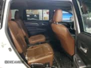 ✅ 2018 Toyota Highlander Limited • VIN: 5TDDZRFH6JS867118 • Lot: 43810385. Wystawiony na Copart z przebiegiem 200 925 mil. Bezpłatny archiwum sprzedaży aukcyjnych z USA i szczegółowy raport historii pojazdu na DreamBid. Zdjęcie 11.