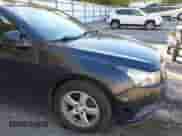 2012 Chevrolet Cruze 1LT z VIN 1G1PF5SC2C7387396, wystawiony jako IAAI lot #43401730 z przebiegiem 137 692 mil mil oraz . Historia ofert i sprzedaży dostępna na DreamBid. Obrazek 6.