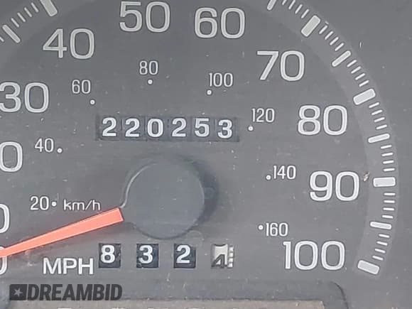 ✅ 1997 Ford Expedition XLT • VIN: 1FMFU18L6VLA26591 • Lot: 41500544. Listed on IAAI with 220,253 mi. Free auction sales archive from the USA and detailed vehicle history report at DreamBid. Image 7.