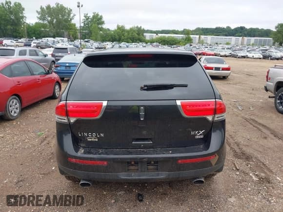 ✅ 2013 Lincoln MKX • VIN: 2LMDJ8JK0DBL20646 • Lot: 42806388. Wystawiony na IAAI z przebiegiem 186 753 mil. Bezpłatny archiwum sprzedaży aukcyjnych z USA i szczegółowy raport historii pojazdu na DreamBid. Zdjęcie 16.