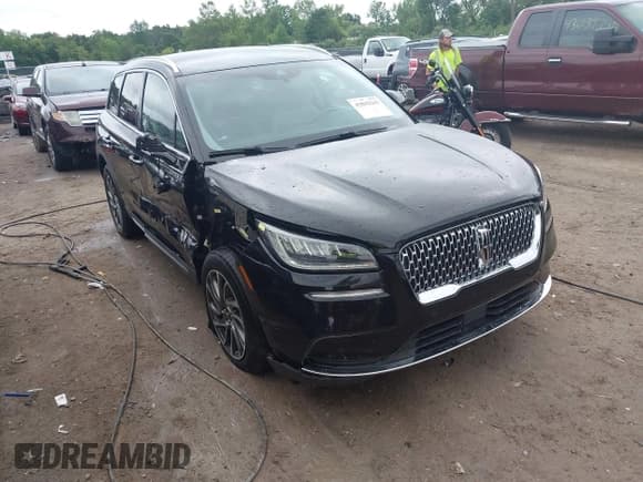 ✅ 2020 Lincoln Corsair Standard • VIN: 5LMCJ1D90LUL12401 • Лот: 43042243. Опубликован ранее на IAAI с пробегом 38 408 миль. Бесплатный доступ к архиву аукционных продаж из США и подробный отчёт об истории автомобиля на DreamBid. Изображение 1.