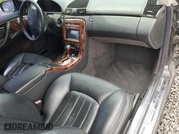 ✅ 2004 Mercedes-Benz CL • VIN: WDBPJ74J84A040218 • Lot: 60682915. Wystawiony na Copart z przebiegiem Nie podano. Bezpłatny archiwum sprzedaży aukcyjnych z USA i szczegółowy raport historii pojazdu na DreamBid. Zdjęcie 8.