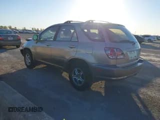 ✅ 2002 Lexus RX 300 • VIN: JTJGF10U820126452 • Lot: 43506750. Wystawiony na IAAI z przebiegiem 146 140 mil. Bezpłatny archiwum sprzedaży aukcyjnych z USA i szczegółowy raport historii pojazdu na DreamBid. Zdjęcie 3.